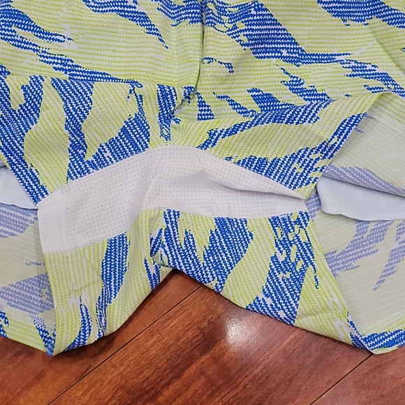 NWT Men's size L Adidas camo training shorts - Picture 7 of 7